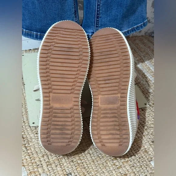 Crochet platform fashion sneakers. - Picture 14 of 14